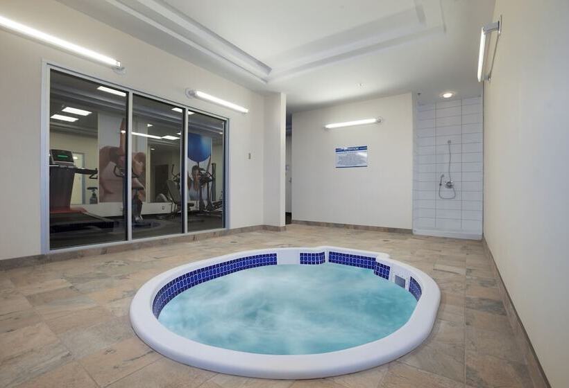 Travelodge Hotel By Wyndham Weyburn