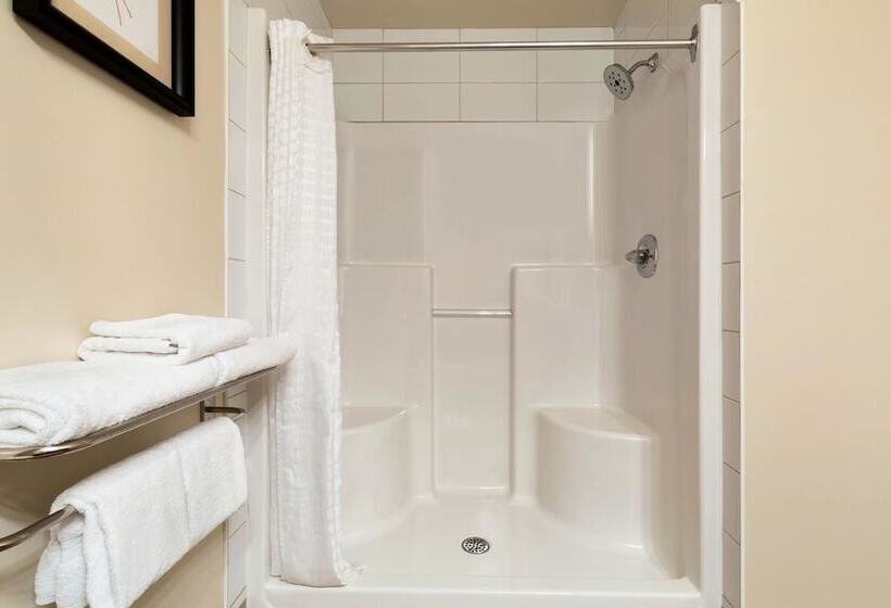 Travelodge Hotel By Wyndham Weyburn