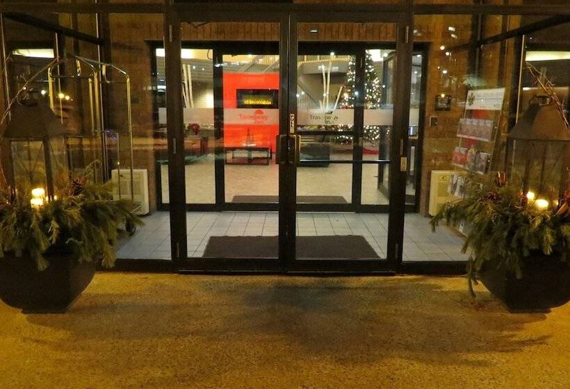 فندق Travelway Inn Sudbury