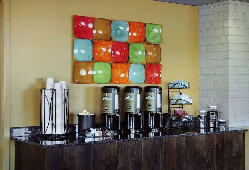 فندق Travelway Inn Sudbury