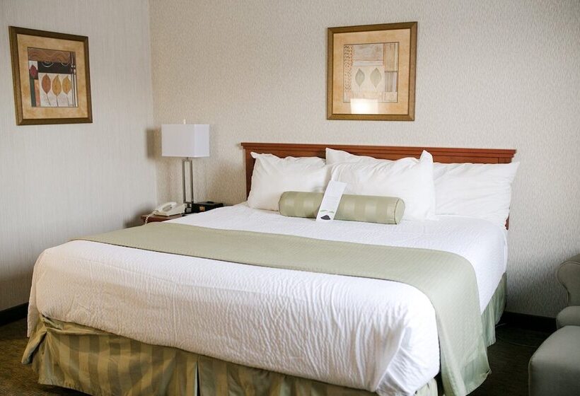 فندق Victoria Inn Flin Flon