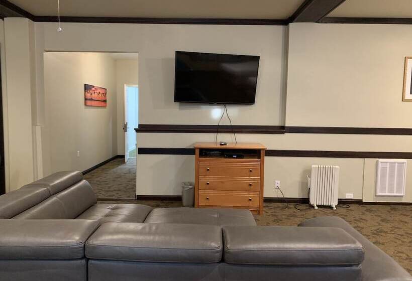 酒店 Wells Gray Inn