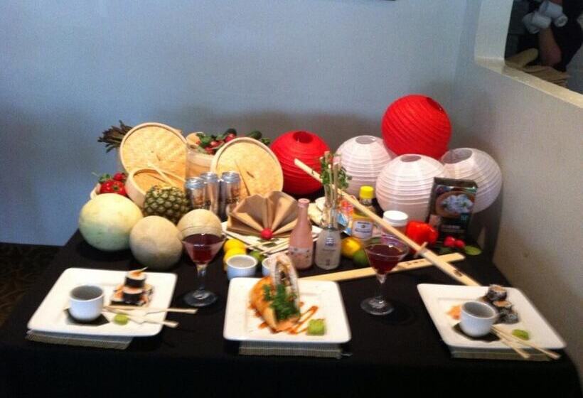 فندق Wescana Inn