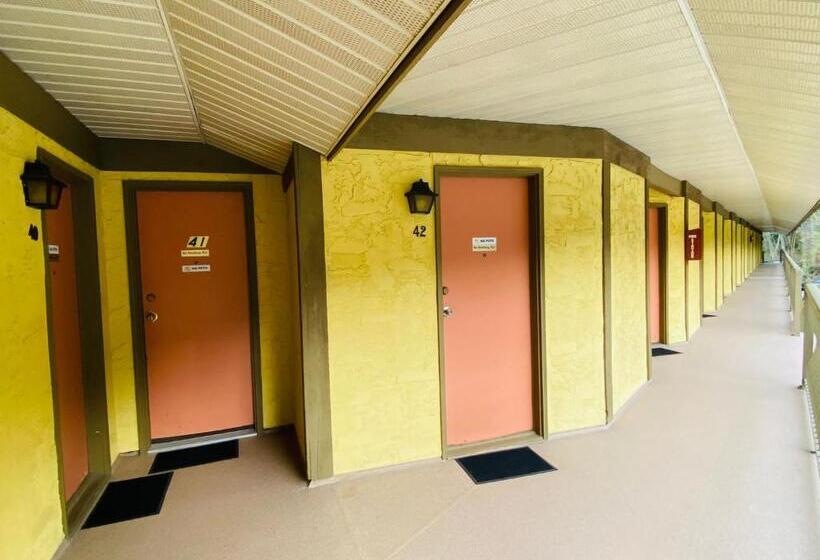 בית מלון כפרי Wessex Inn By The Sea