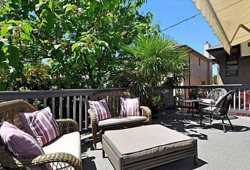 酒店 West End Guest House