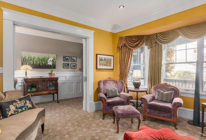 酒店 West End Guest House