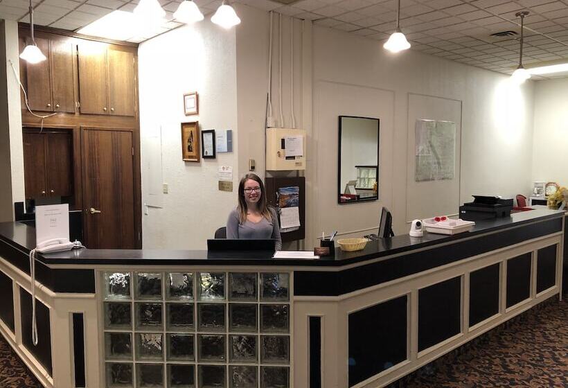 בית מלון כפרי Westwind Motor Inn