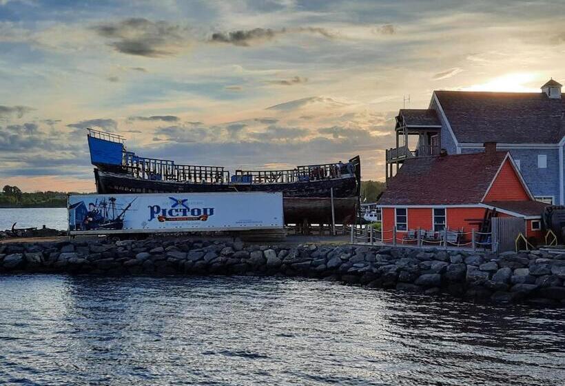 בית מלון כפרי Willow House Inn B&b