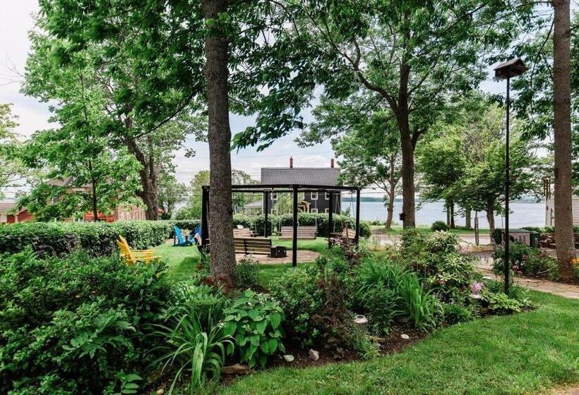 בית מלון כפרי Willow House Inn B&b