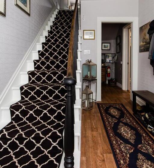 בית מלון כפרי Willow House Inn B&b