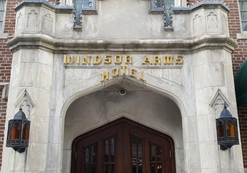 Отель Windsor Arms