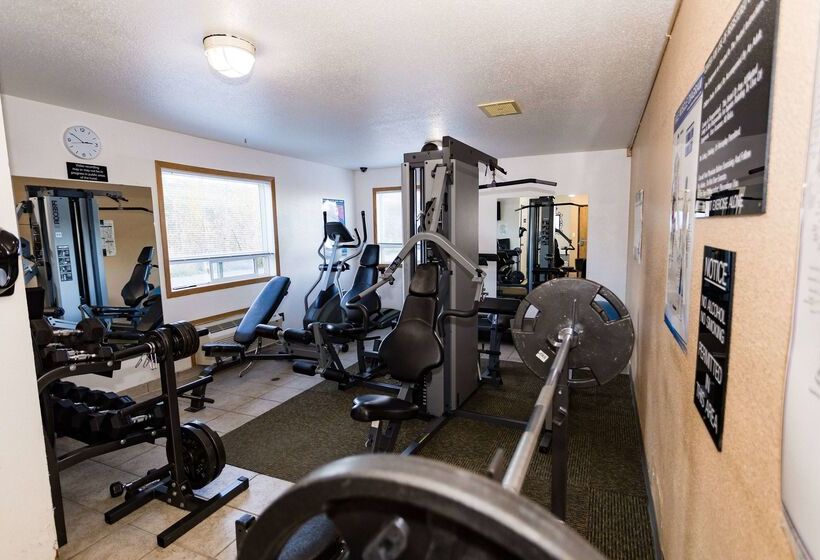 فندق على الطريق Super 8 By Wyndham Drayton Valley