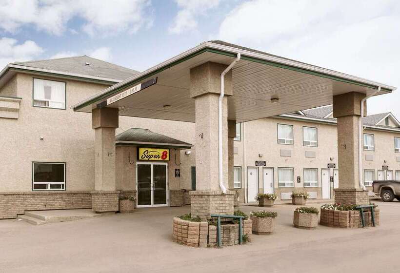 فندق على الطريق Super 8 By Wyndham Drayton Valley