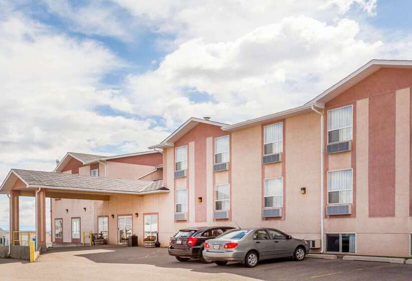 فندق على الطريق Super 8 By Wyndham Pincher Creek Ab