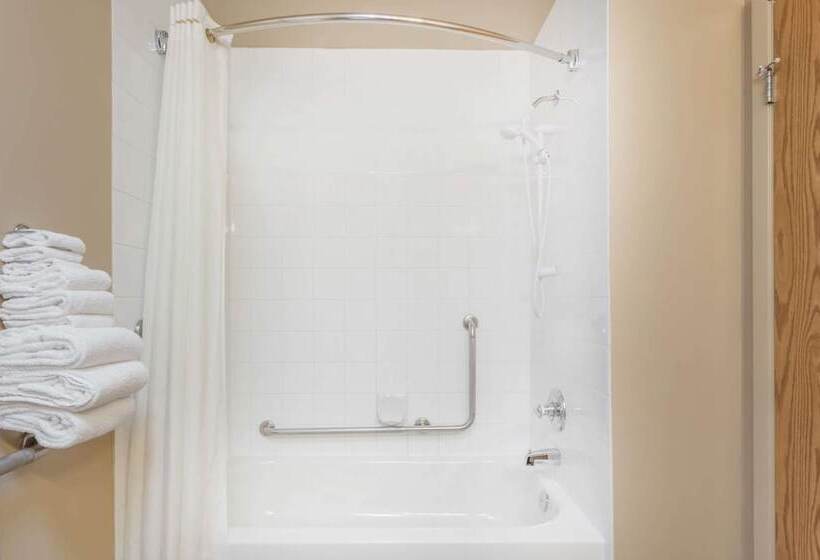 فندق على الطريق Super 8 By Wyndham Pincher Creek Ab