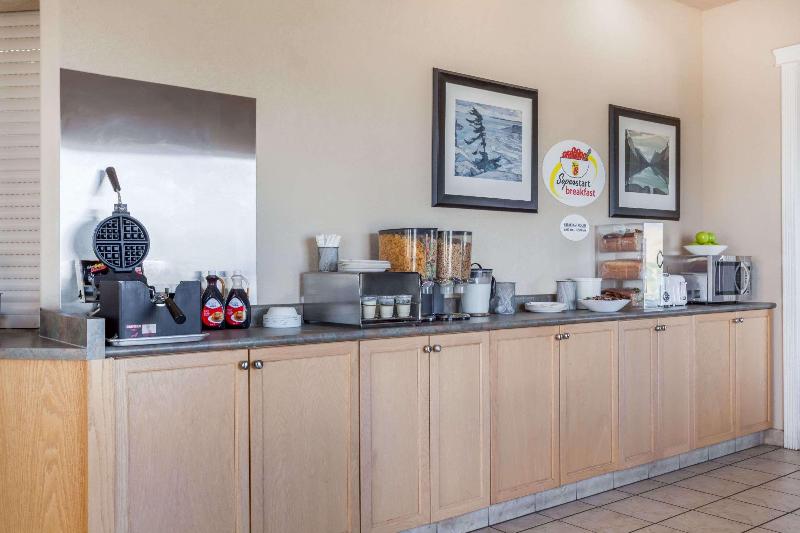 فندق على الطريق Super 8 By Wyndham Pincher Creek Ab