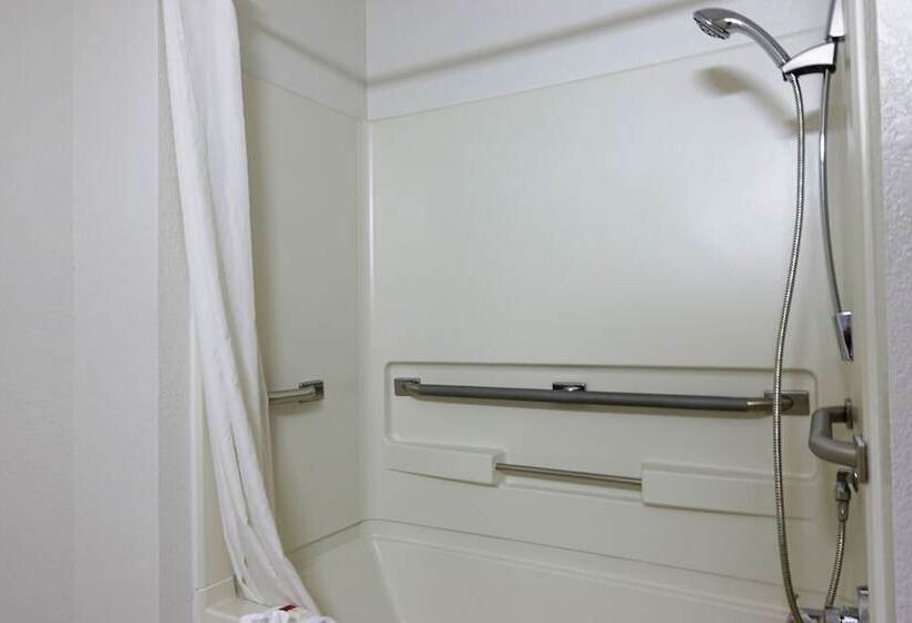 מוטל Super 8 By Wyndham Regina