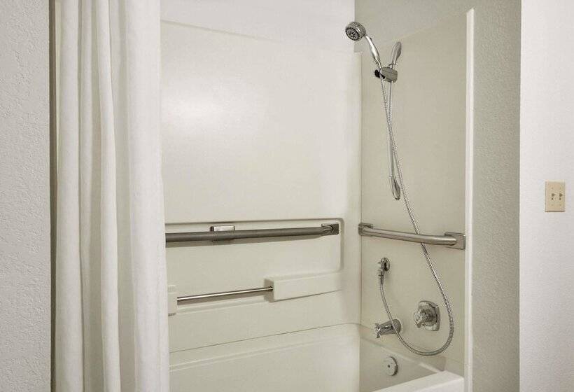 מוטל Super 8 By Wyndham Regina