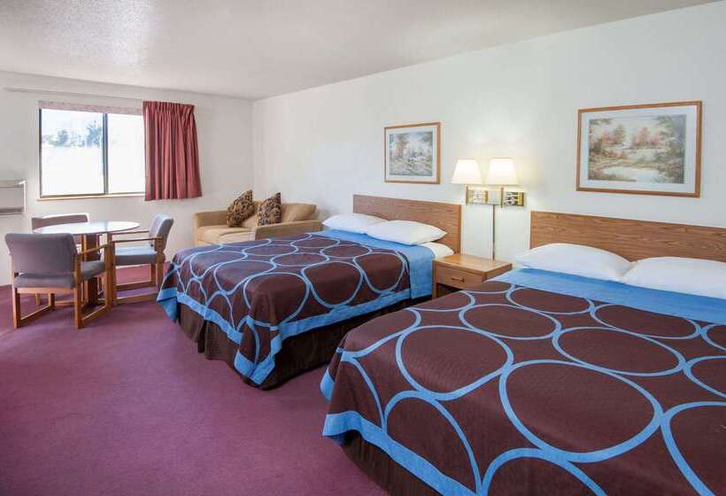 فندق على الطريق Super 8 By Wyndham Salmon Arm