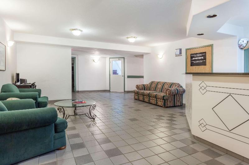 Motel Super 8 By Wyndham Taber Ab