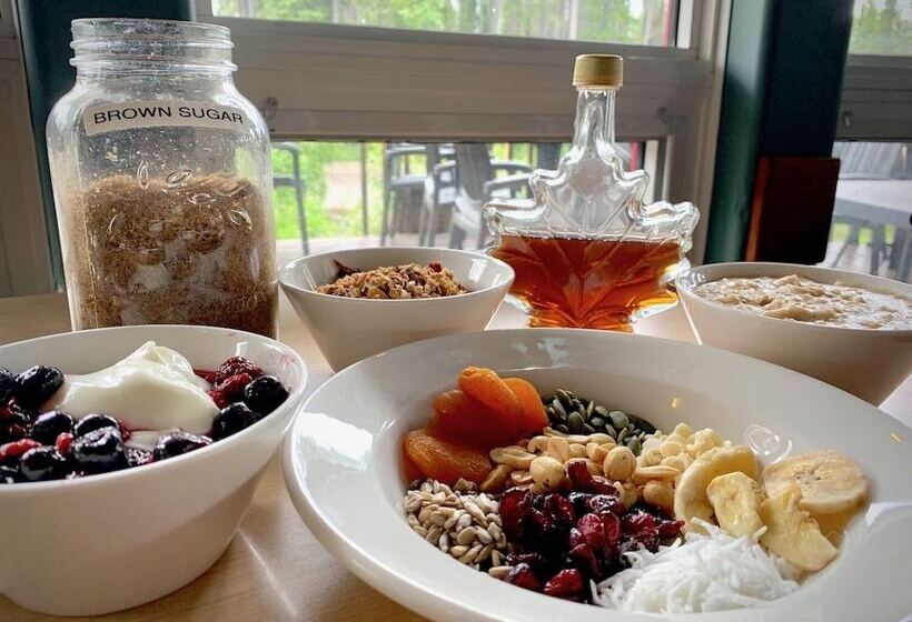 منتجع Sunwapta Falls Rocky Mountain Lodge