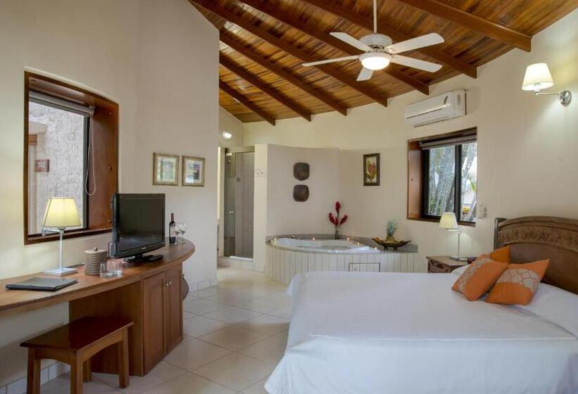 منتجع Tango Mar Beachfront Boutique Hotel & Villas