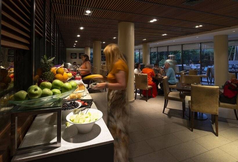 בית מלון כפרי Director Vitacura