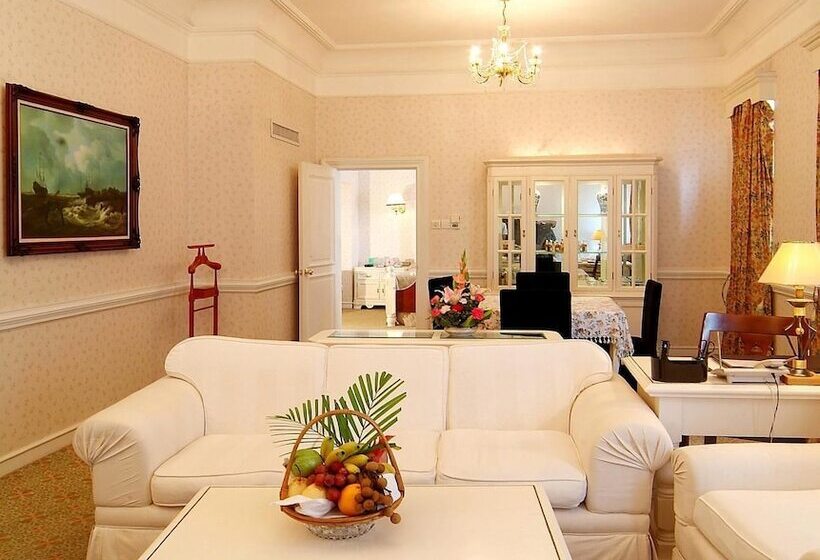 בית מלון כפרי Golden Coast Lawton