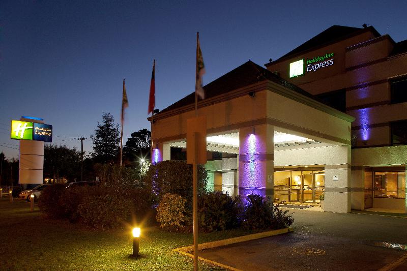 בית מלון כפרי Holiday Inn Express   Temuco, An Ihg