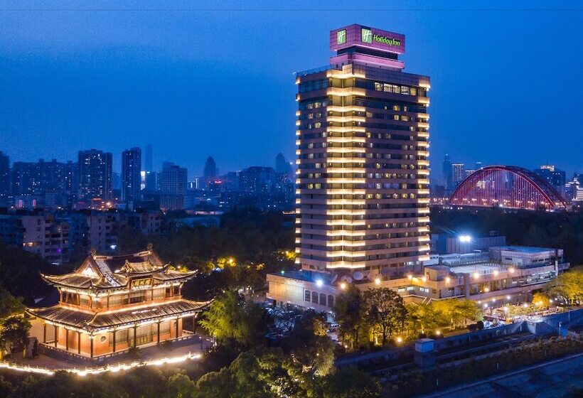 Otel Holiday Inn Wuhan Riverside, An Ihg