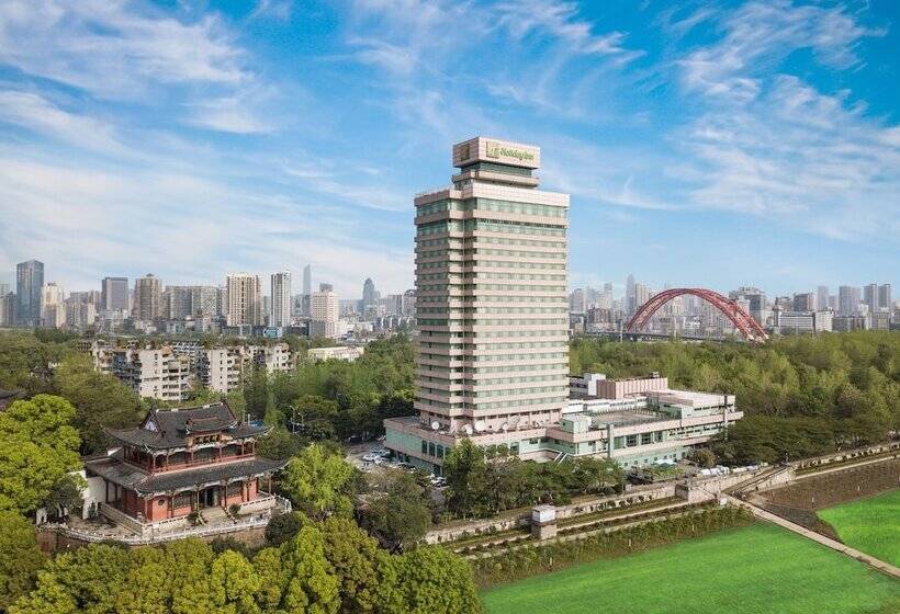 Hotel Holiday Inn Wuhan Riverside, An Ihg