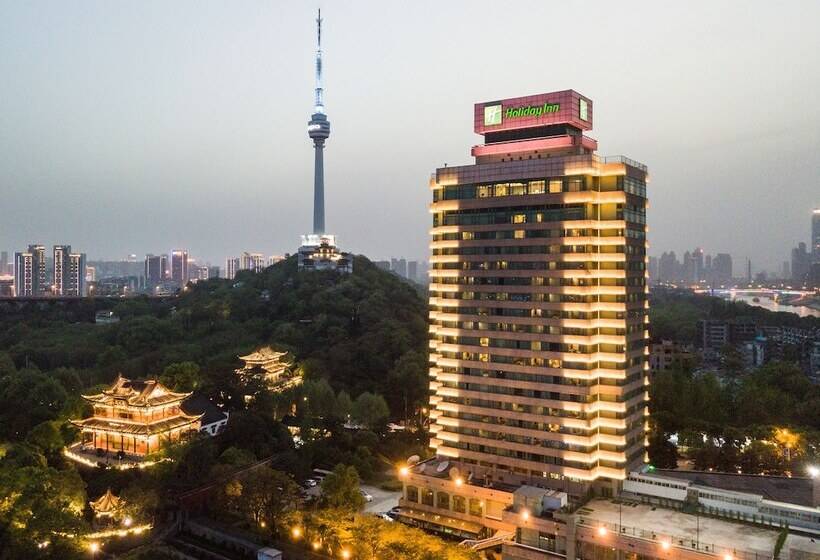 Hotel Holiday Inn Wuhan Riverside, An Ihg