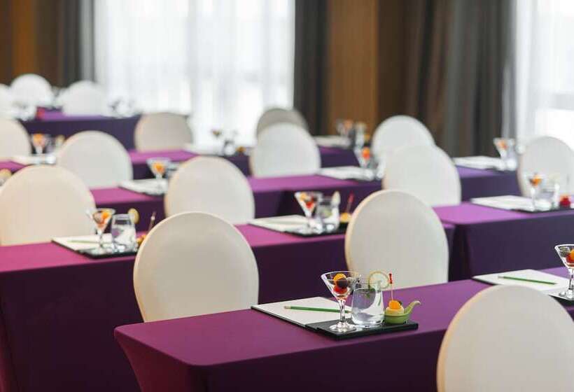 Otel Holiday Inn Wuhan Riverside, An Ihg