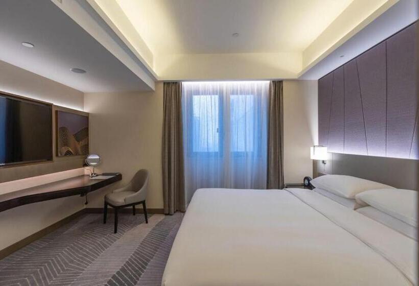 Отель Hyatt Regency Metropolitan Chongqing