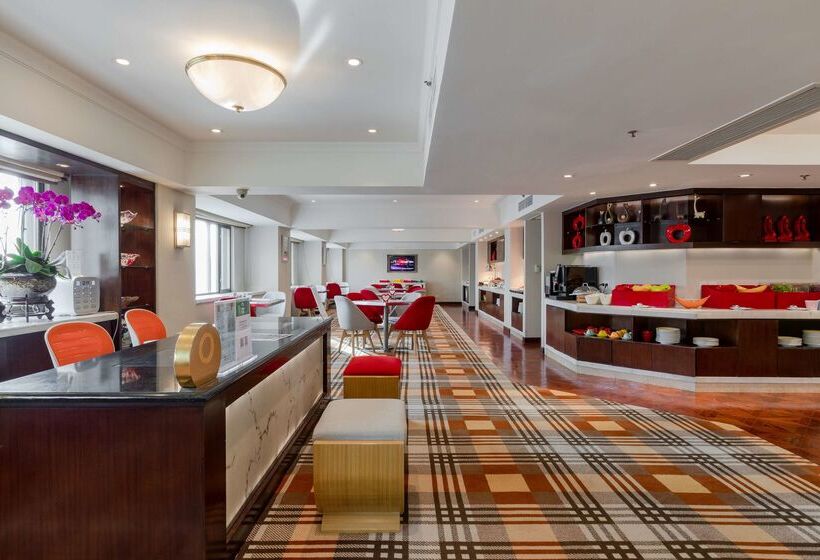 Отель Jen Shenyang By Shangrila