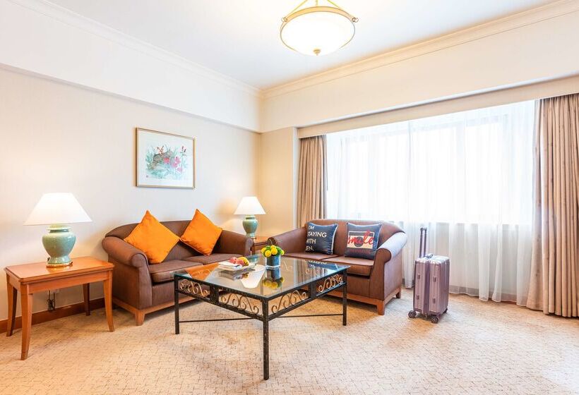 Отель Jen Shenyang By Shangrila