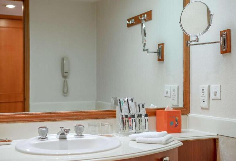 Отель Jen Shenyang By Shangrila