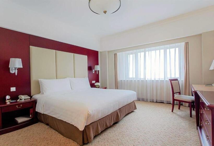 Отель Jen Shenyang By Shangrila