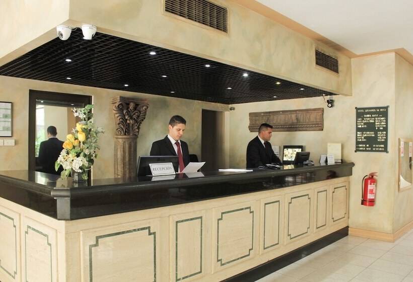 בית מלון כפרי Leonardo Da Vinci