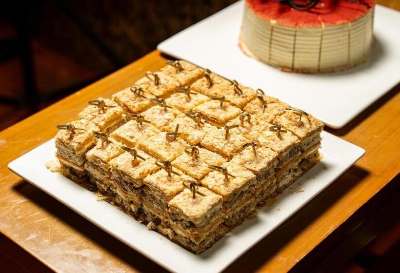 هتل Marco Polo Xiamen