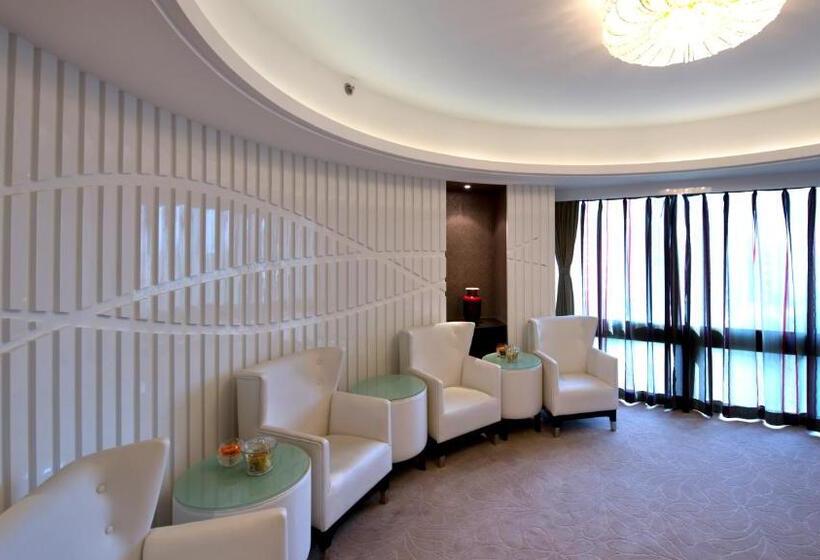 Отель Nanjing Central