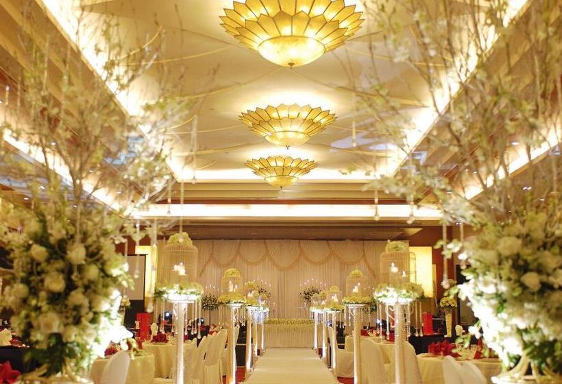 Отель Nanjing Central