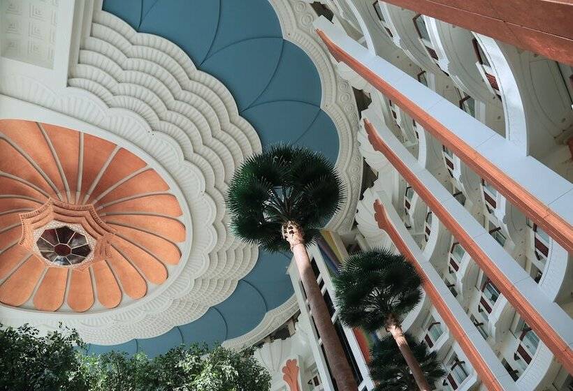 Отель Nanjing Central