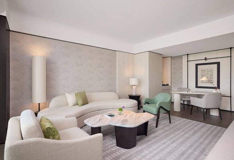 호텔 Hilton Shanghai City Center