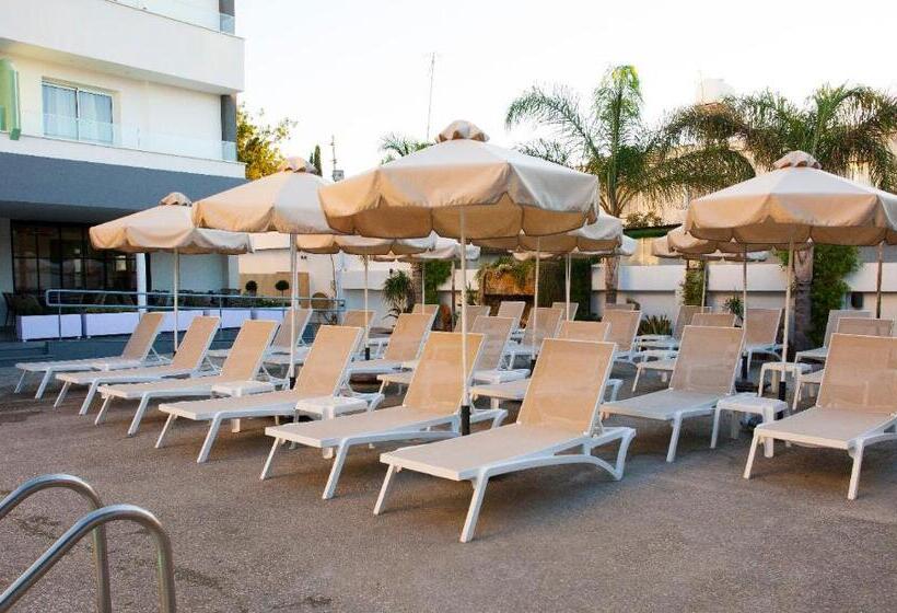 هتل Pefkos City