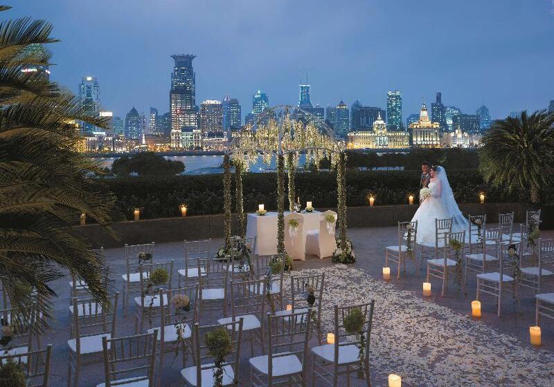 호텔 Pudong Shangrila, Shanghai