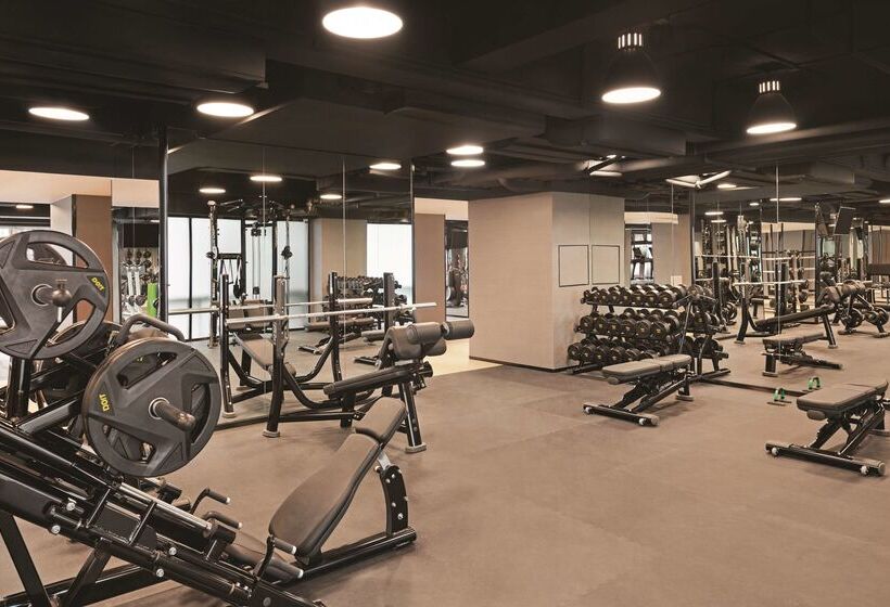 Hotel Shangri La Wuhan,close To The Mixc With Three Subway Lines