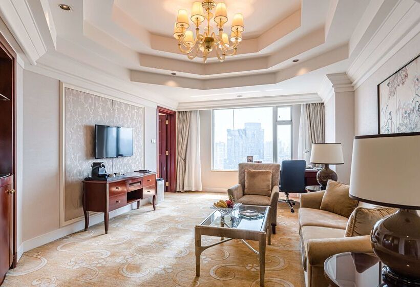 Hotel Shangri La Wuhan,close To The Mixc With Three Subway Lines