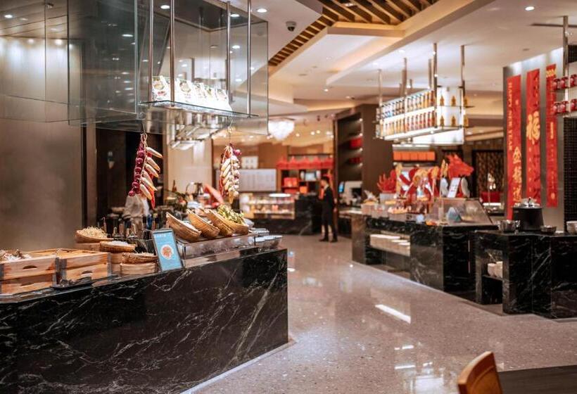 Hotel Shangri La Wuhan,close To The Mixc With Three Subway Lines