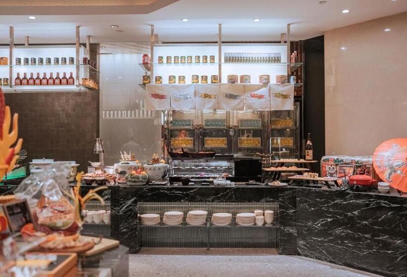 Hotel Shangri La Wuhan,close To The Mixc With Three Subway Lines